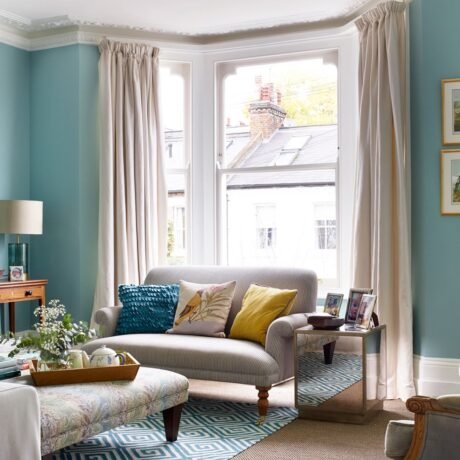 Best Room White Curtains Collection Dubai Upto 30% Off.